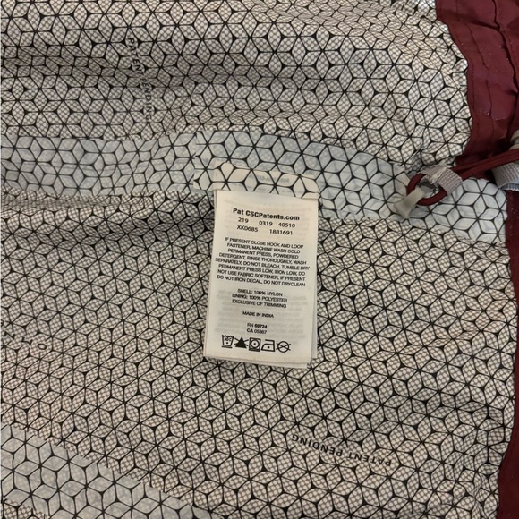 Columbia Black and Gray Geometric Duvet Cover - Picture 7 of 7